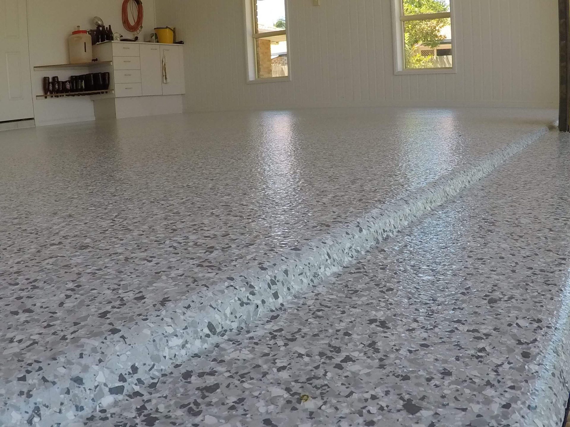 Epoxy flake flooring